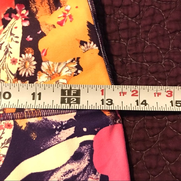 Fabletics Define High-Waisted Capri leggings Fiori floral print - Picture 5 of 6